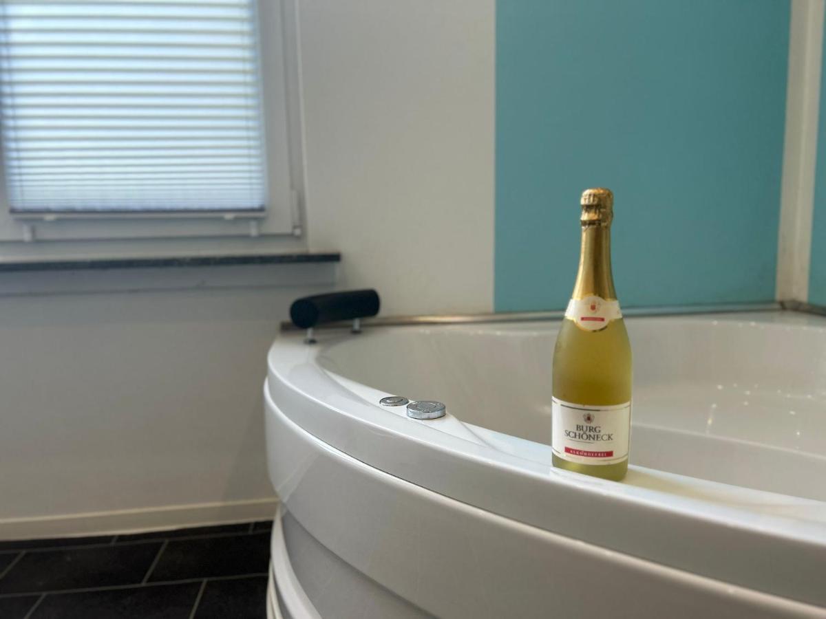 Gemuetliches Familienhaus - Fuehlt Euch Wohl Apartment Oldenburg Ngoại thất bức ảnh